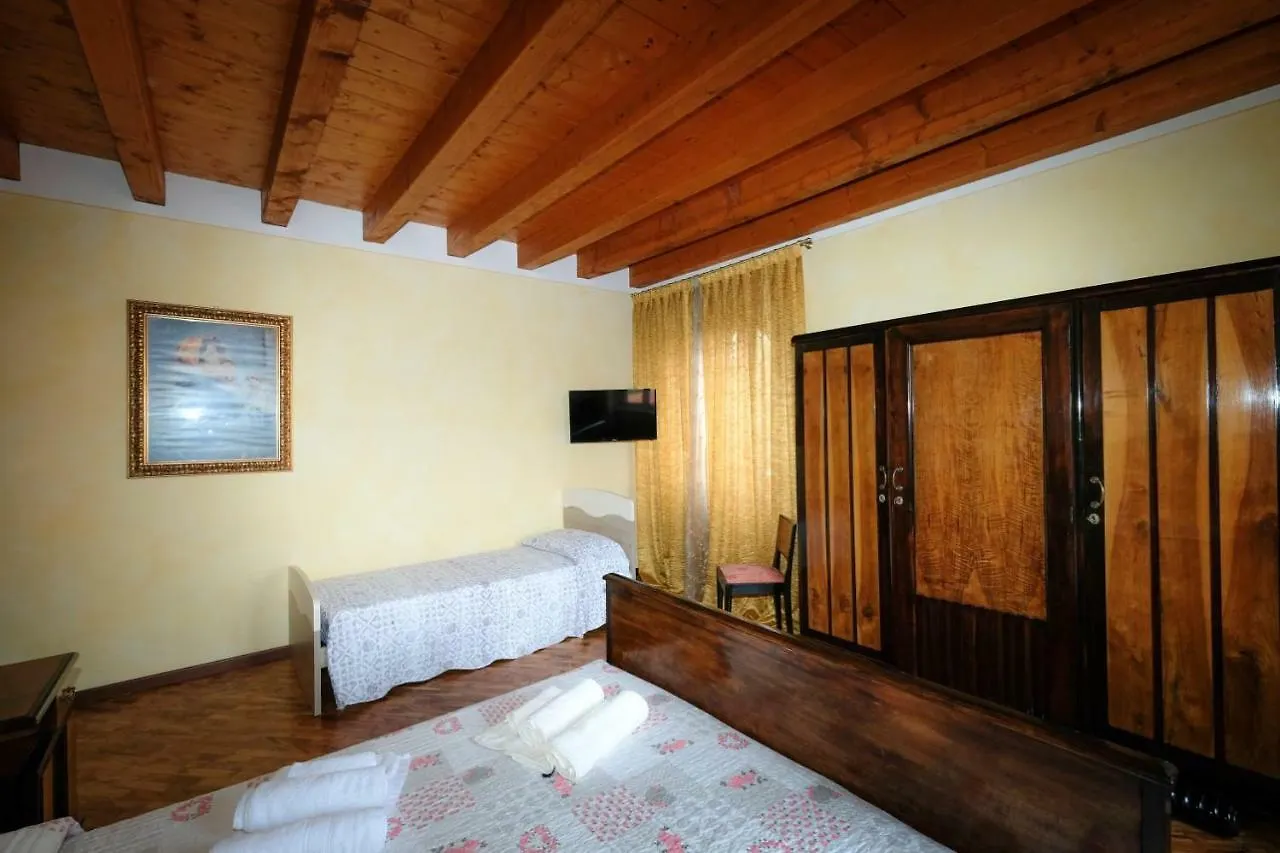 B&B Il Paradiso Prevalle 0*,  Italy
